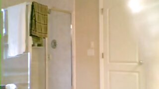 Birkaç dolar xxx azeri seks için bir penis paylaşıyorlar